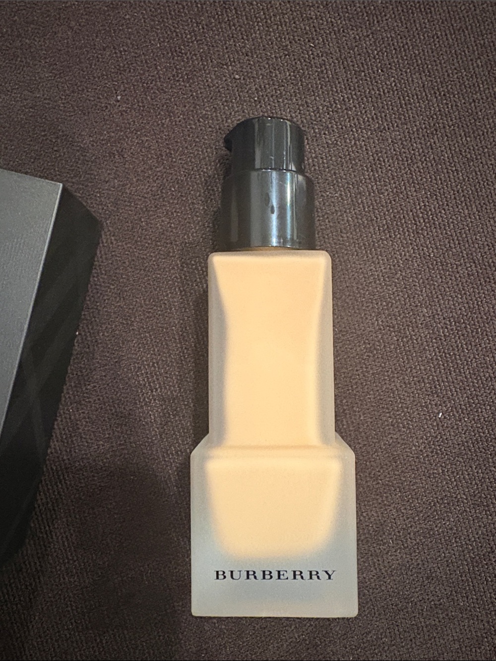 Burberry Matte Glow foundation in Medium Warm No.80